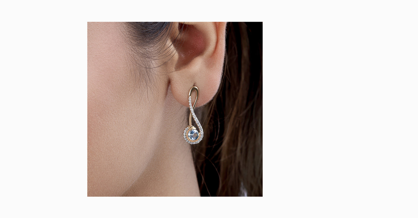 14kt yellow gold earrings with round-shaped aquamarine and pave diamonds