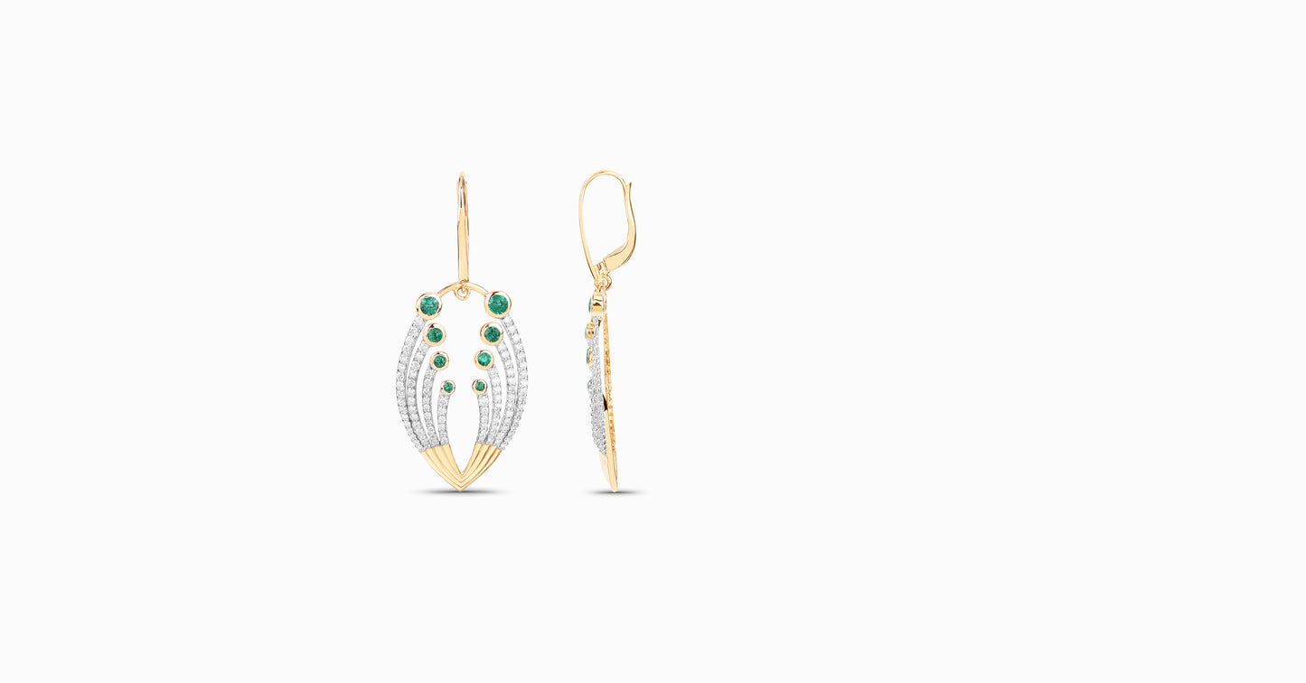 14kt yellow gold earrings with round-shaped emerald and pave diamonds