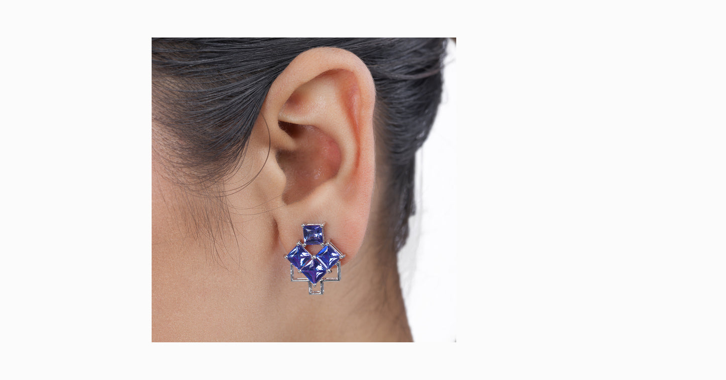 14kt white gold earrings with square-shaped tanzanite
