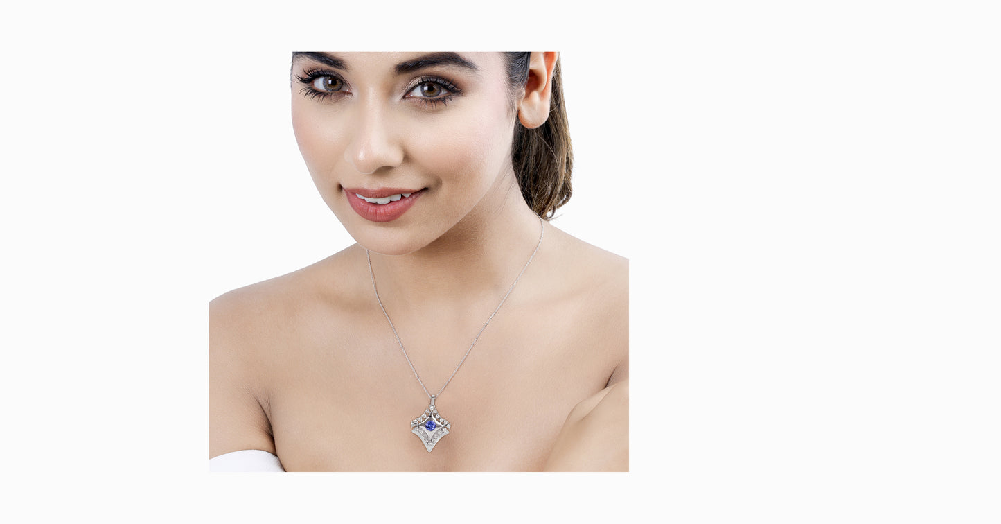 14kt white gold pendant with round-shaped tanzanite and diamonds