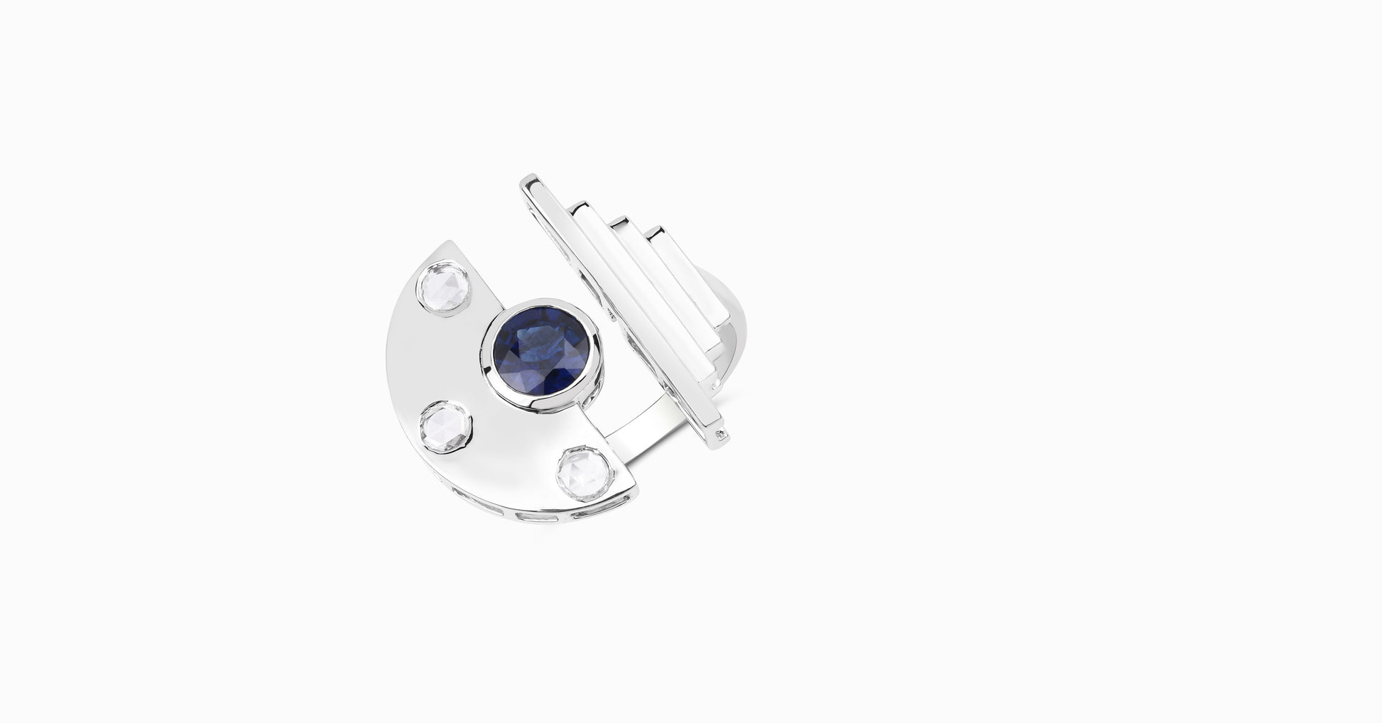 14kt white gold ring with round-shaped blue sapphire and bezel diamonds